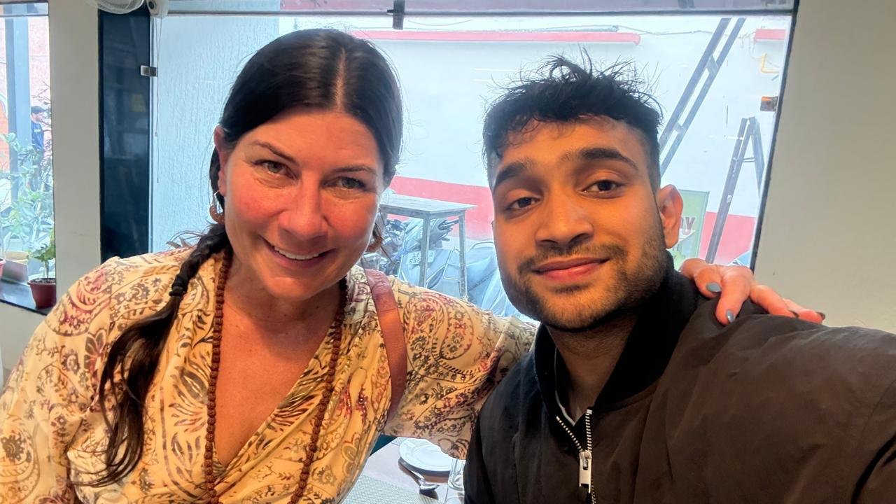 Client consultation session with Acharya Shivik Raj