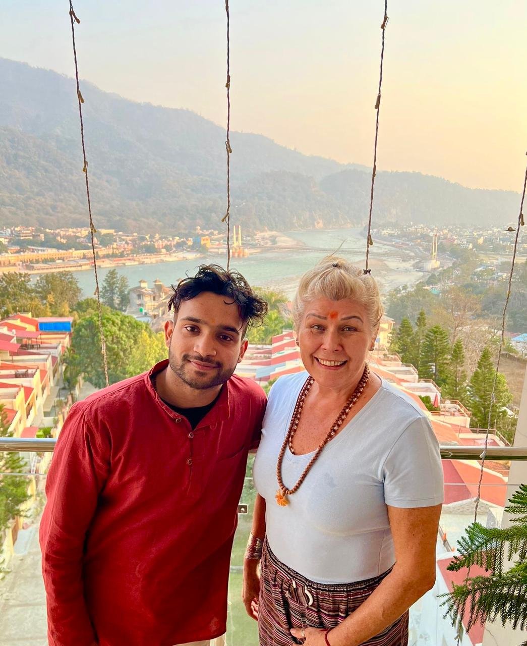 Acharya Shivik Raj with international client during spiritual consultation in Rishikesh